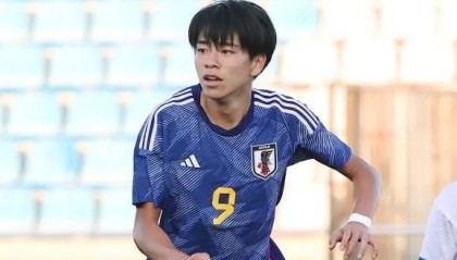 日媒：女星今森茉耶出轨41岁演员，其男友是U20国脚道胁豊