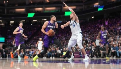 耻辱6连败！NBA第一伪强队诞生，三巨头成花瓶，你们该推倒重建了